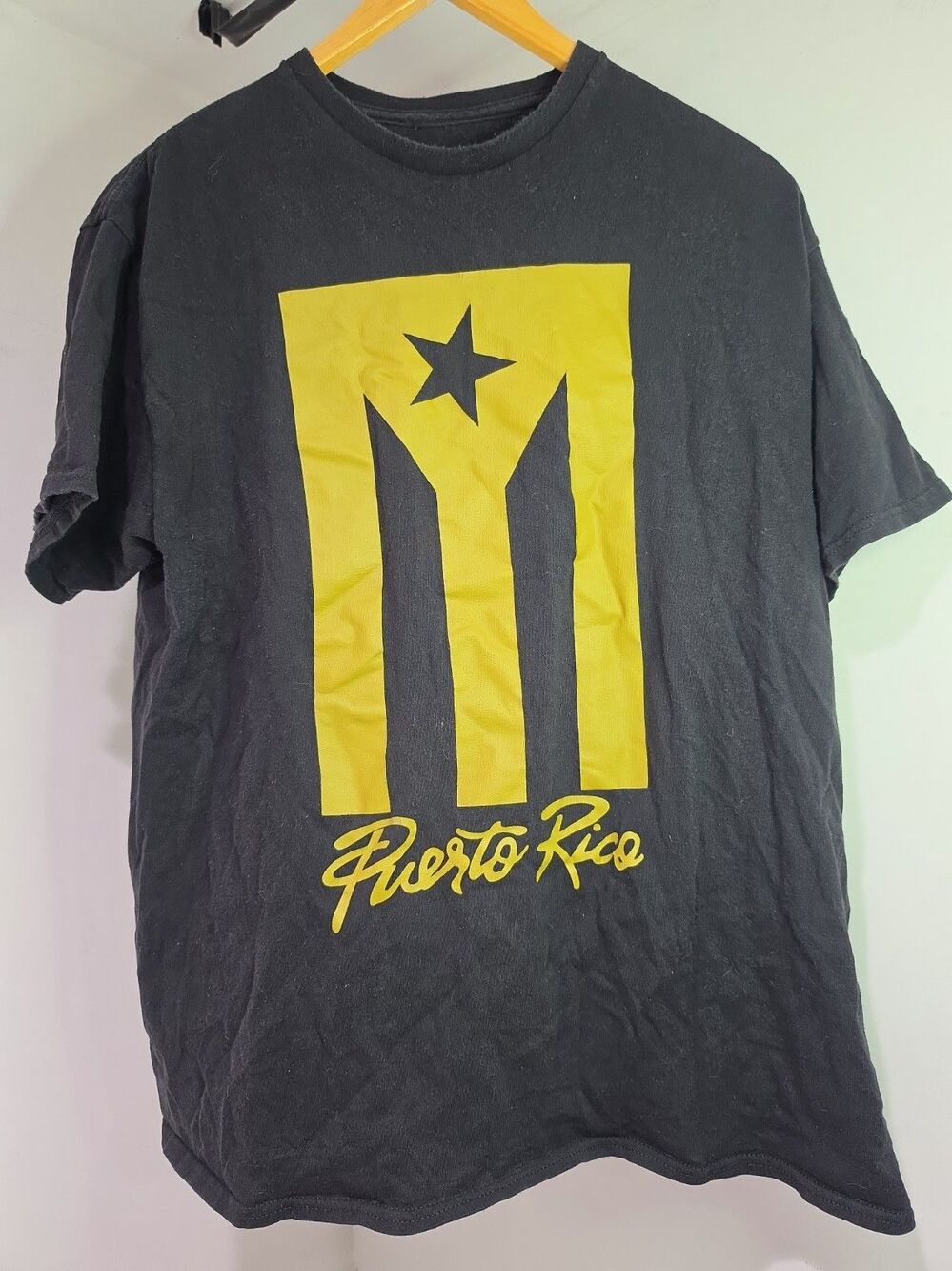 Puerto Rico Shirt Size L --F74
